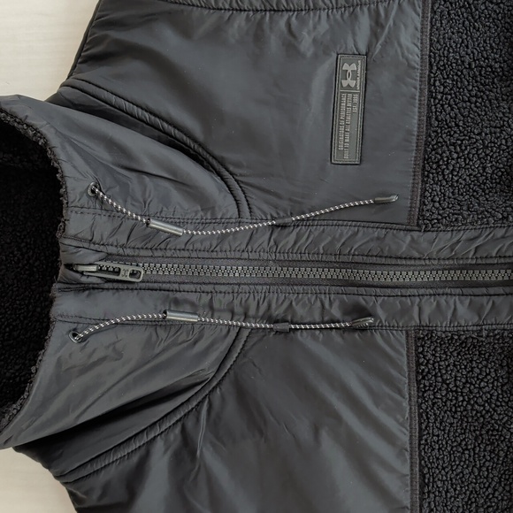 Under Armour Loose Mission Sherpa Fleece Full Zip Vert LARGE Black Zip Pockets - Picture 9 of 16